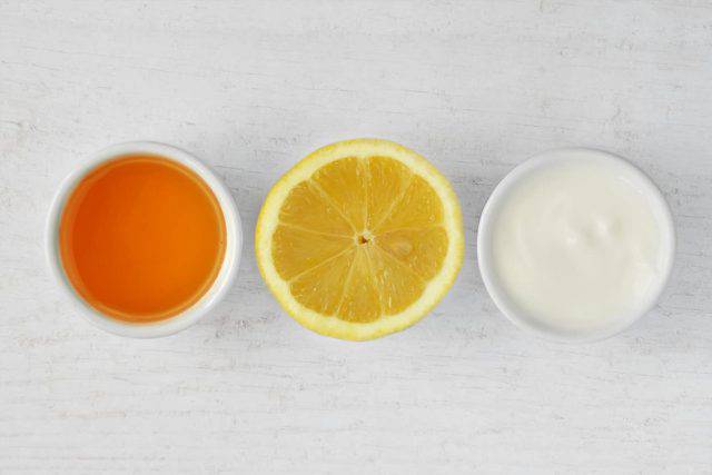 6 rimedi naturali per l'acne (incluso uno dei nostri preferiti)