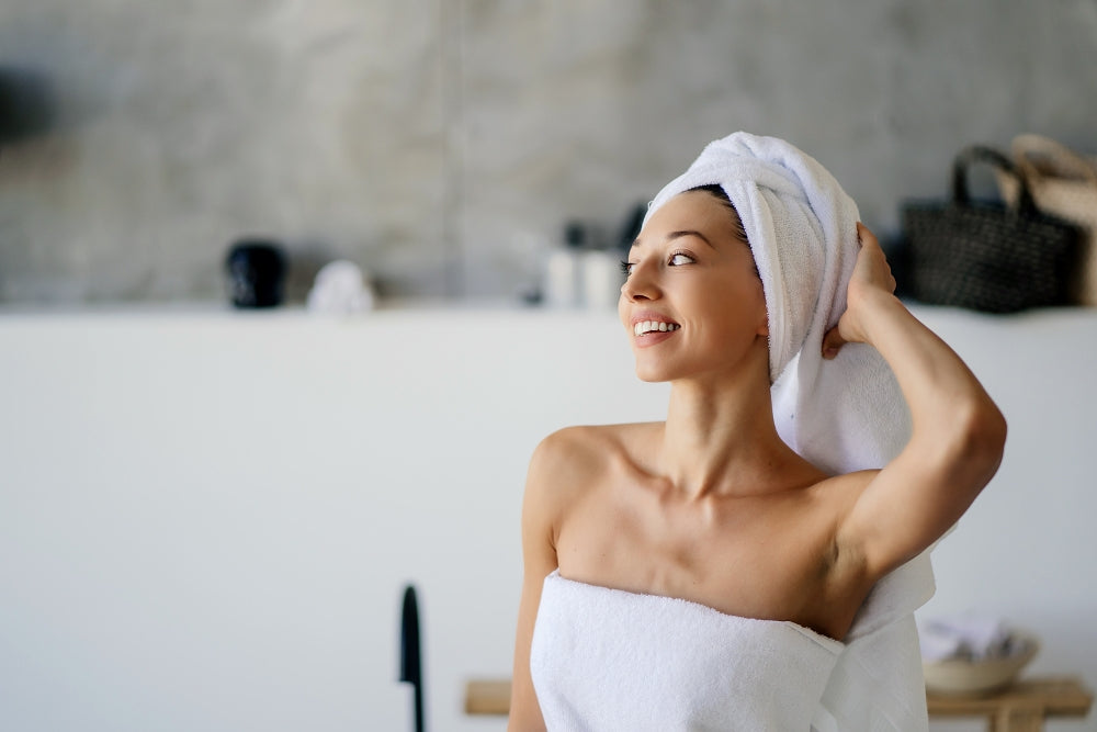 6 modi per evitare che la pelle si secchi dopo la doccia